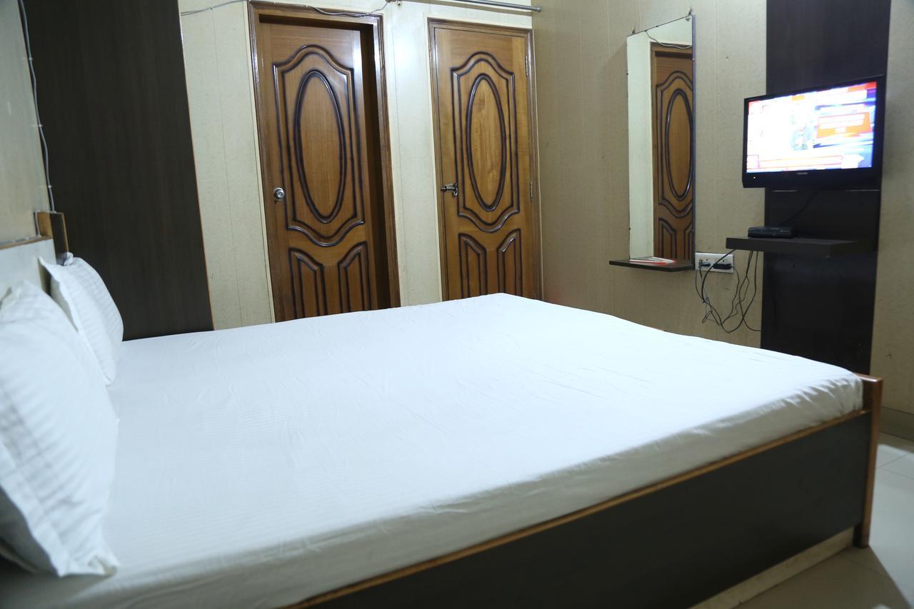 Malik Residency Otel Hisār Dış mekan fotoğraf